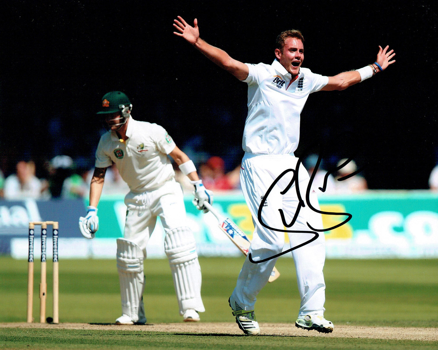 Stuart BROAD Signed Autograph 10x8 Photo Poster painting B AFTAL COA Cricket England Bowler