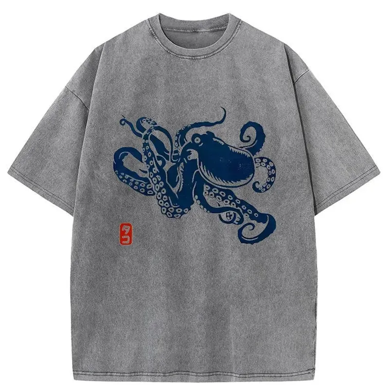 Japanese Octopus Washed T-shirt artswardrobe