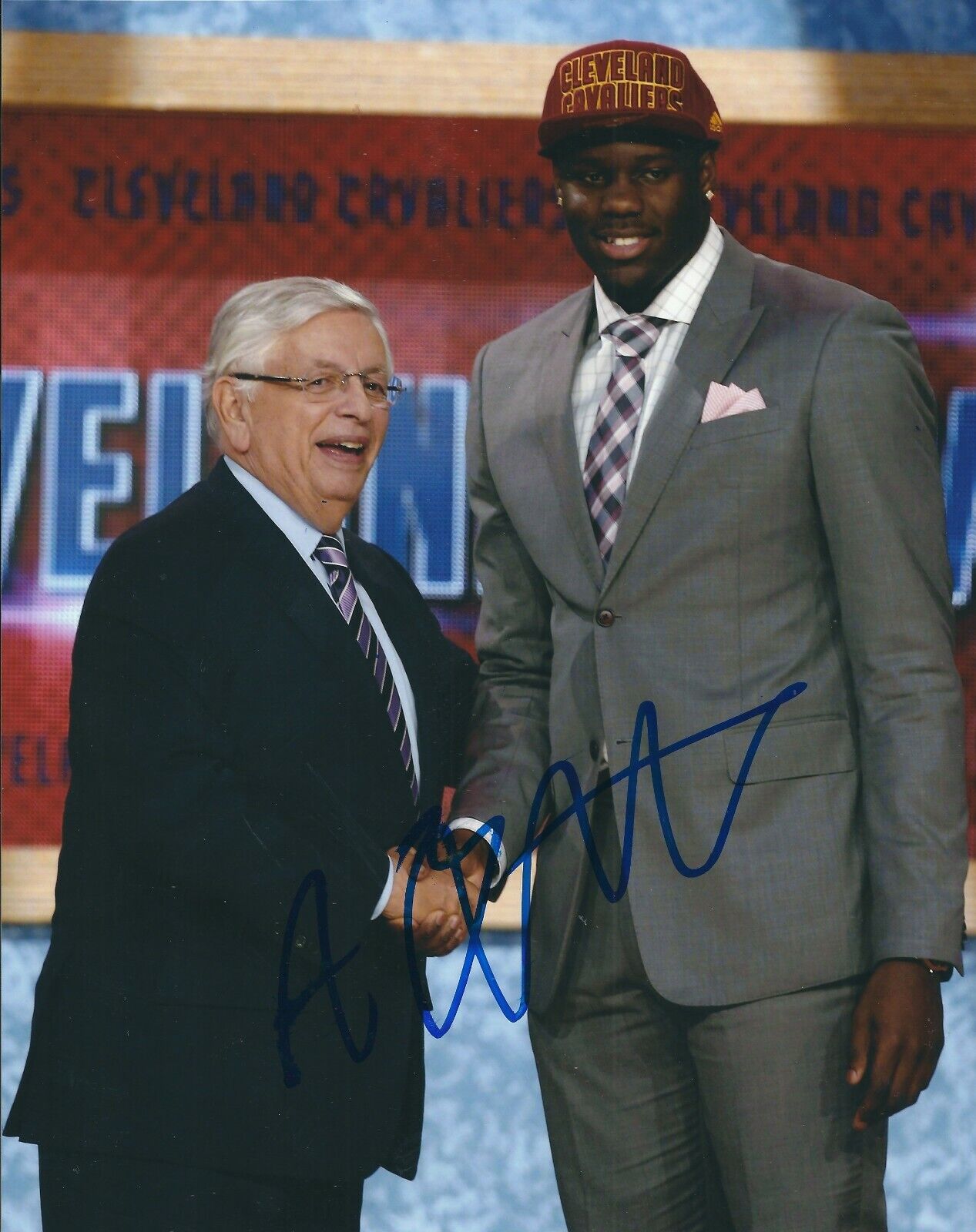 Autographed ANTHONY BENNETT Cleveland Cavaliers Basketball 8x10 Photo Poster painting