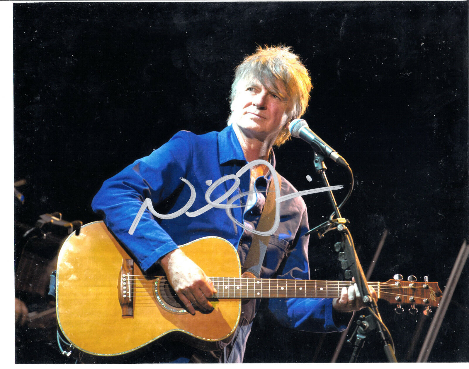 Neil Finn New Zealand singer Crowded House Autograph Signed 8x10