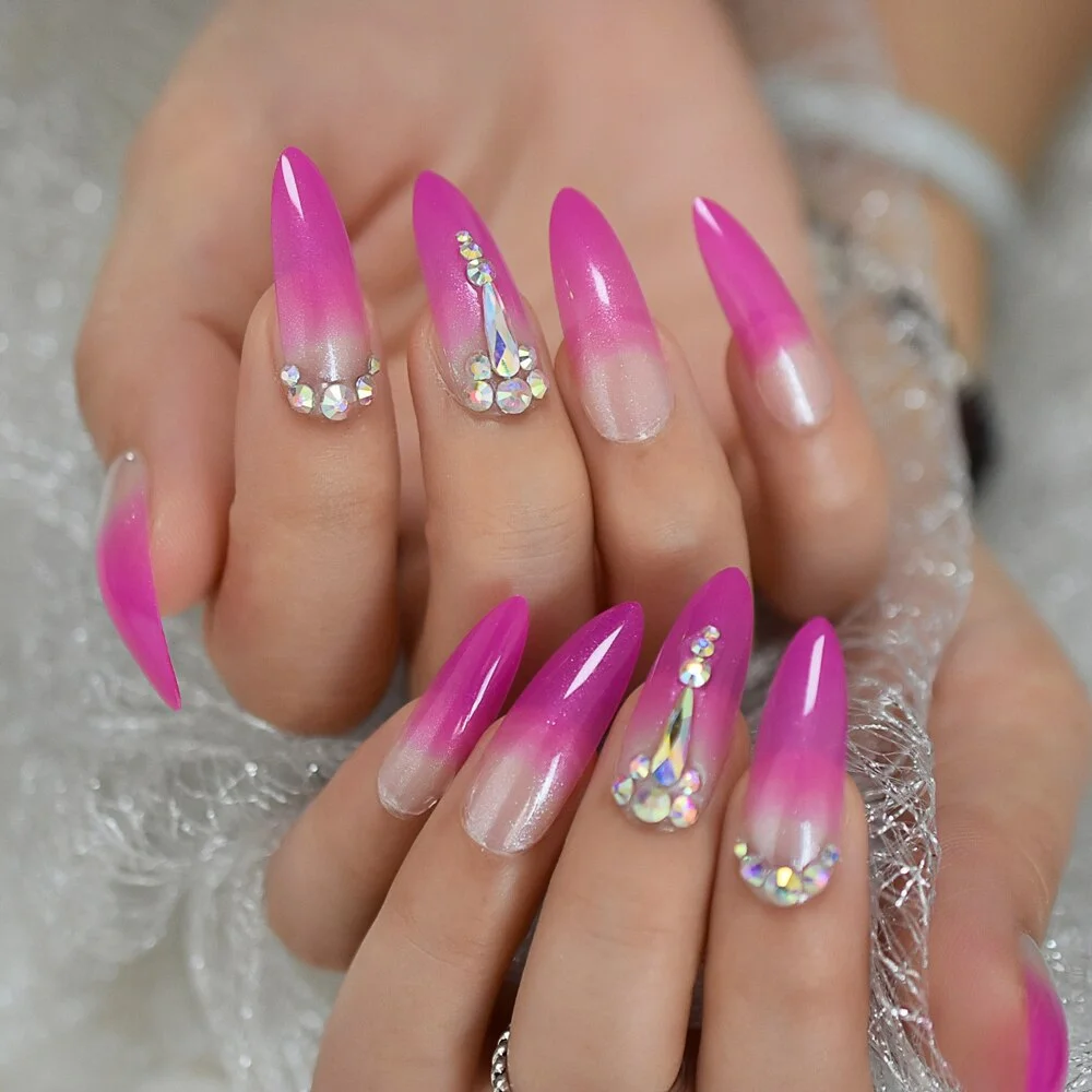 Applyw Luxury Jewelry Press On Nails Custom Extra Long Decorative Predesigned Coffin Nail Art Tips Gold Stones Metal Horseshoes