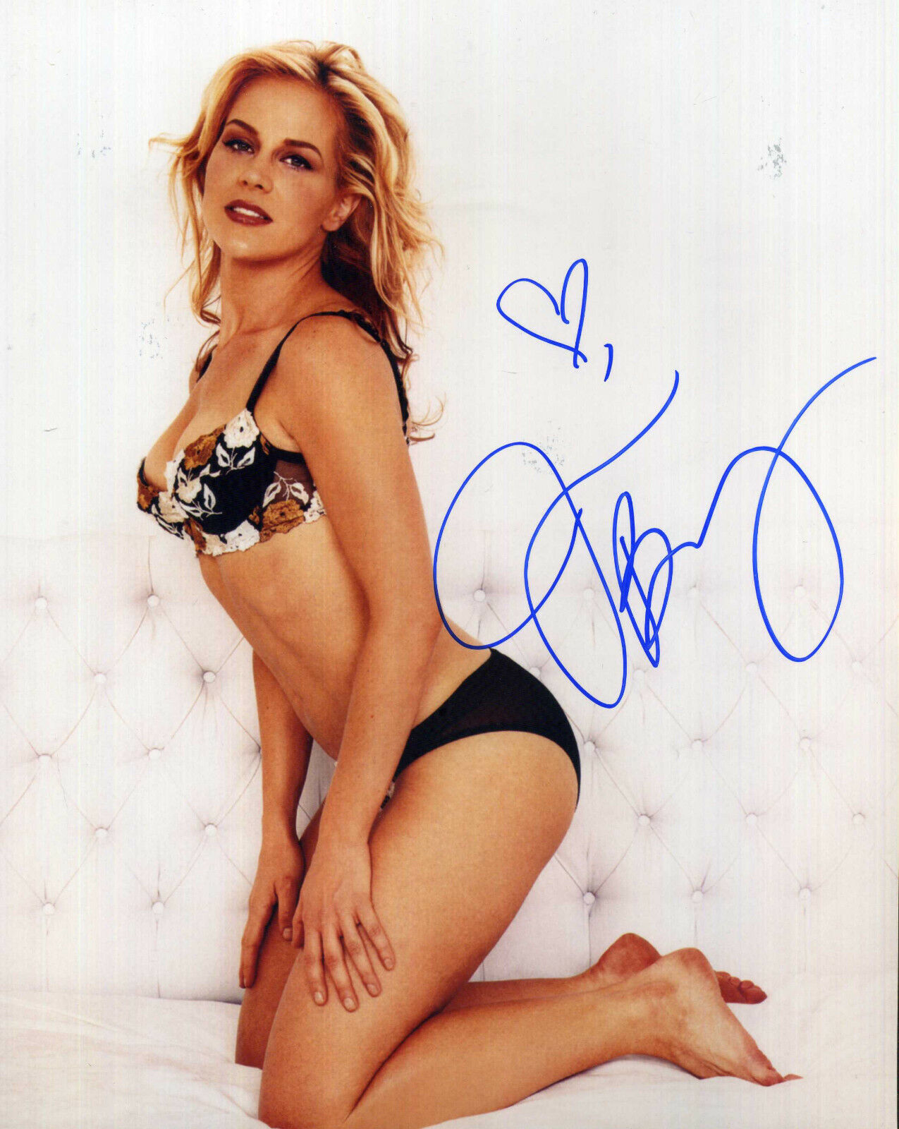 JULIE BENZ Signed Photo Poster paintinggraph - TV Star Actress BUFFY (Darla) - preprint