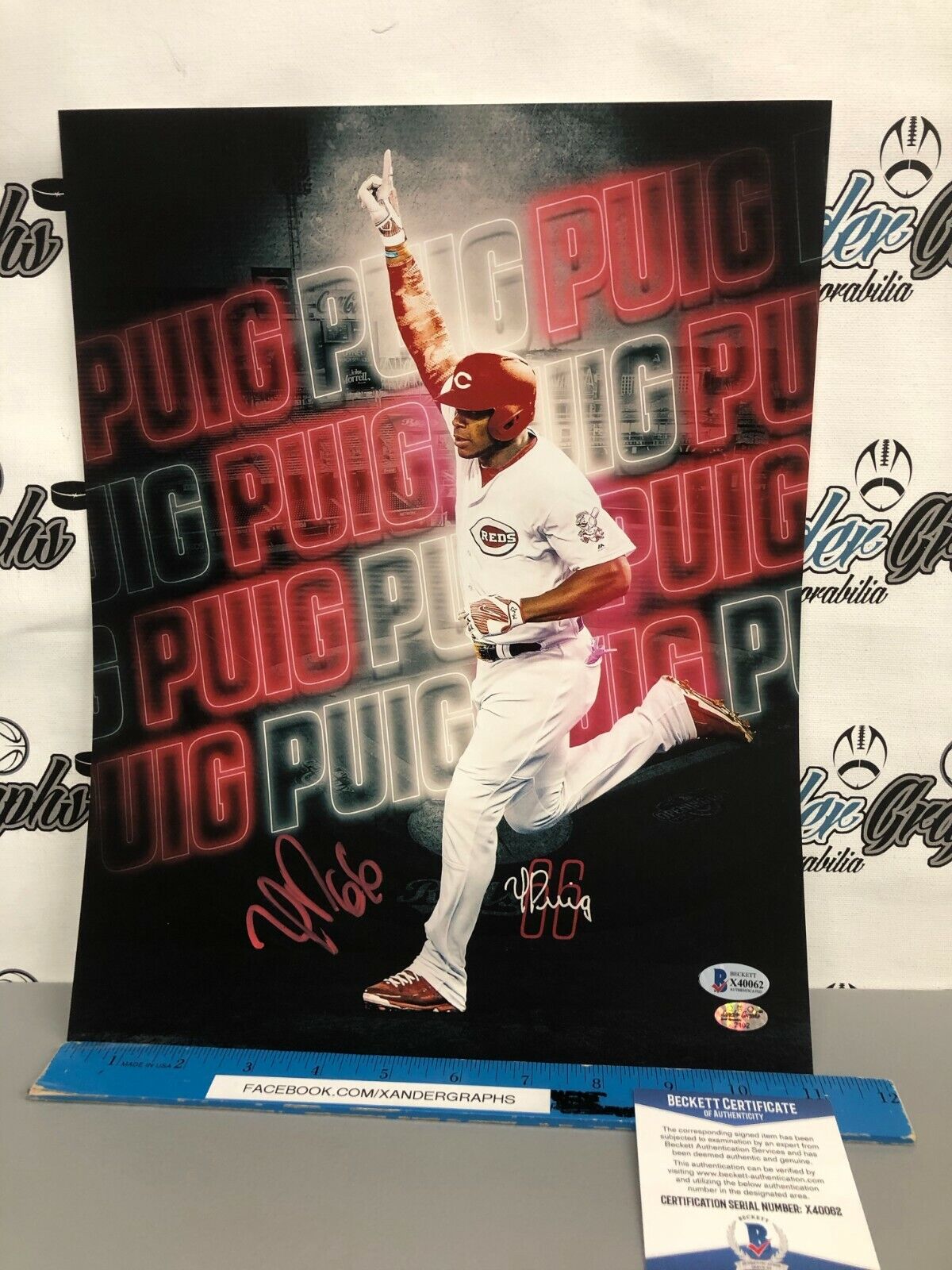 YASIEL PUIG BASEBALL SIGNED AUTOGRAPHED 11X14 Photo Poster paintingGRAPH-BECKETT COA BAS