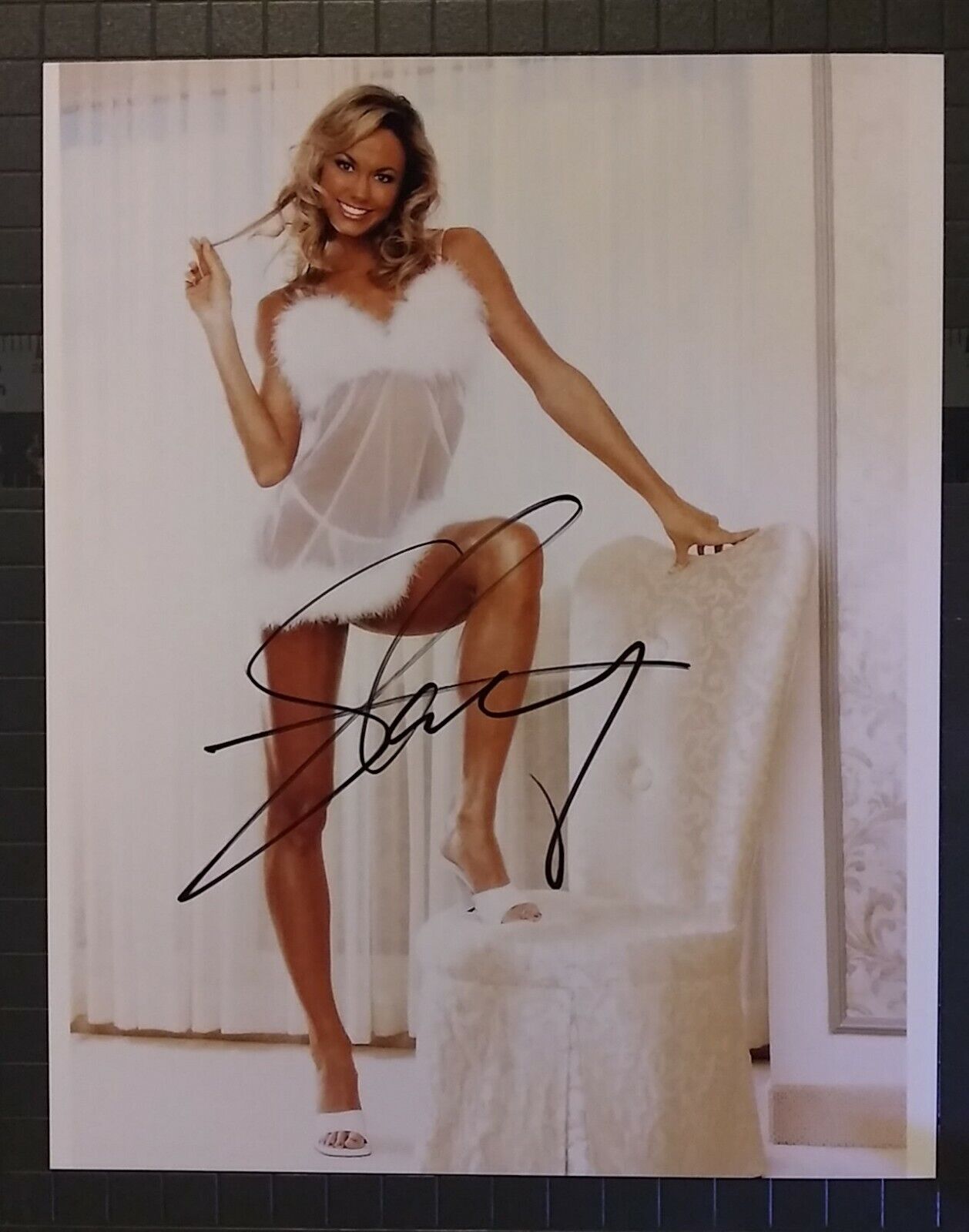 Stacy Keibler signed 8x10