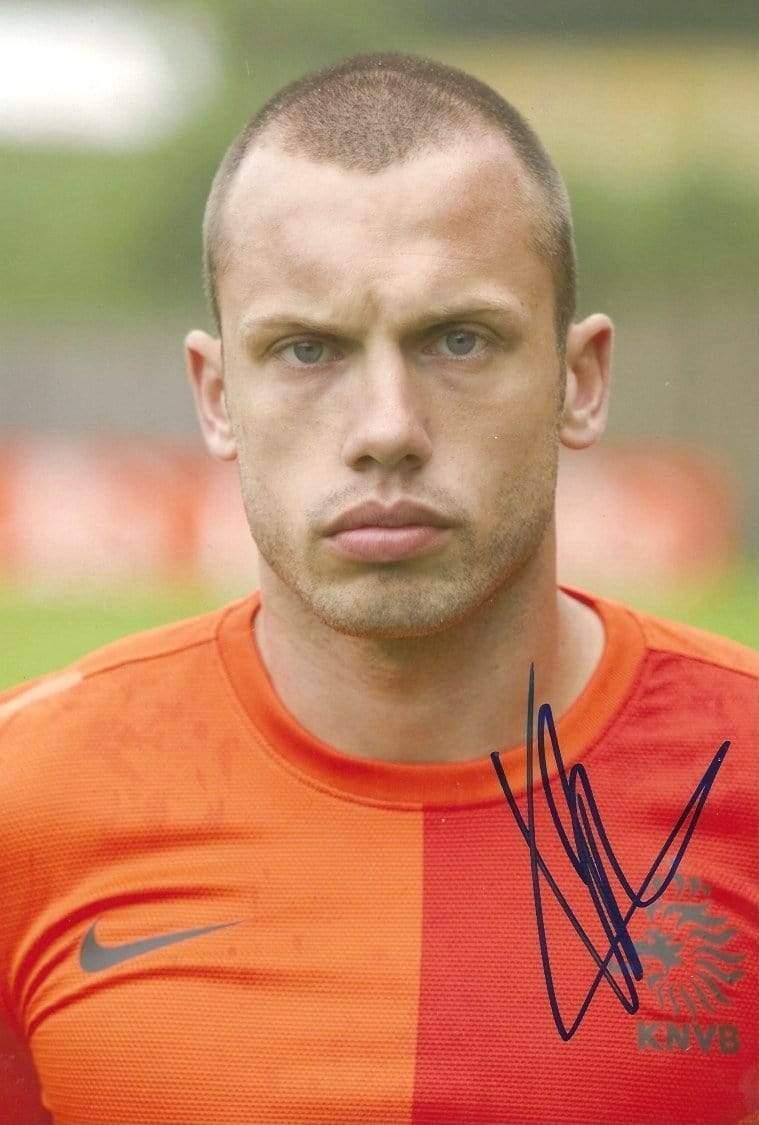 John Heitinga SOCCER autograph, In-Person signed Photo Poster painting