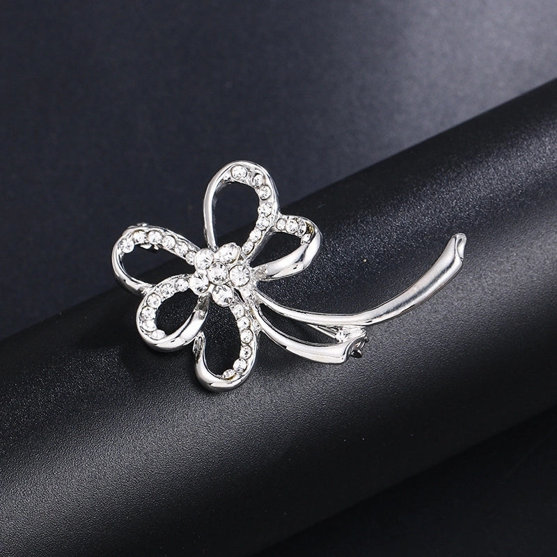 Elegant Pin Leaf Flower Butterfly Alloy Plating Inlay Rhinestones Pearl Women’S Brooches