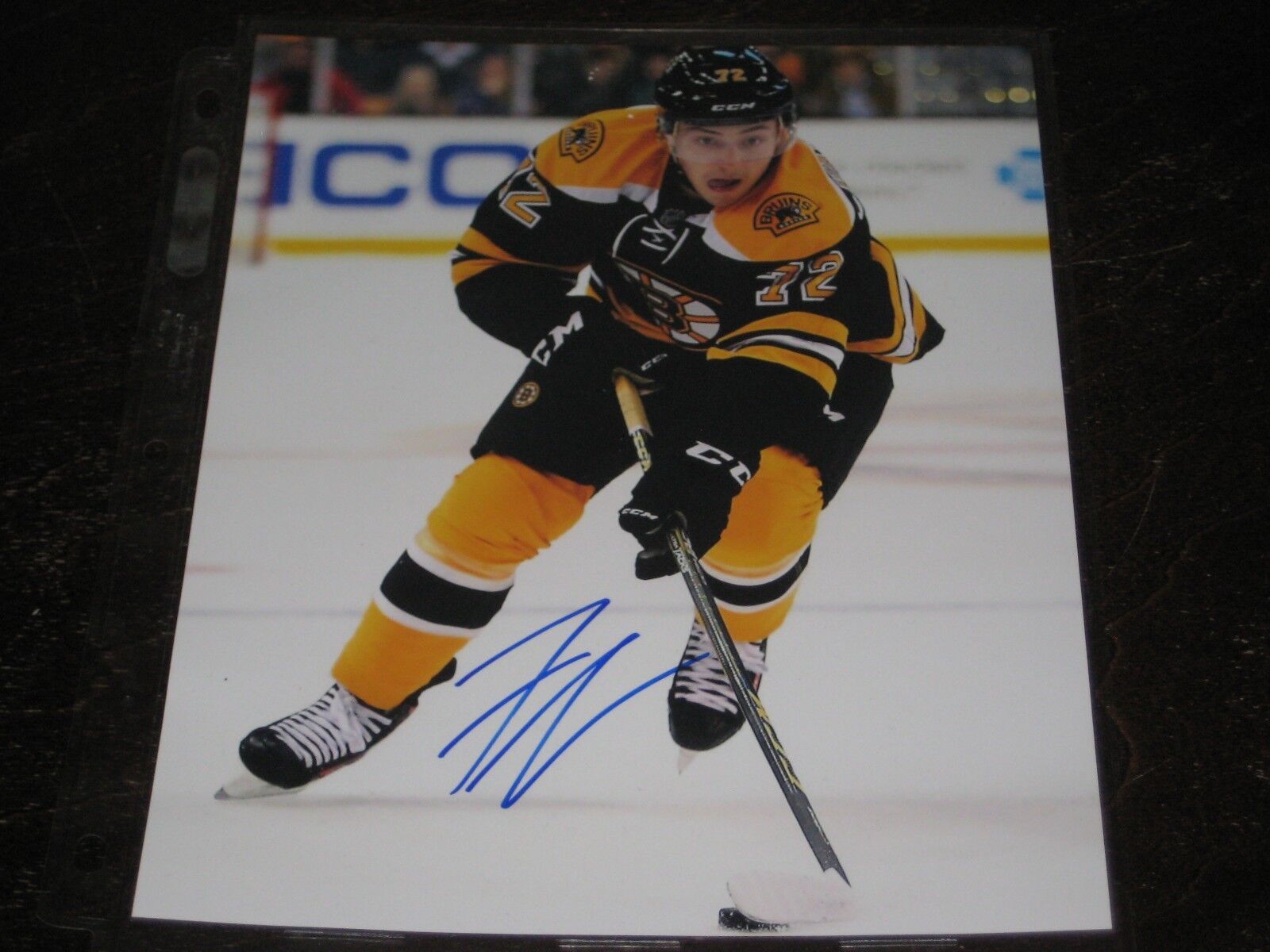 FRANK VATRANO autographed BOSTON BRUINS 8X10 Photo Poster painting