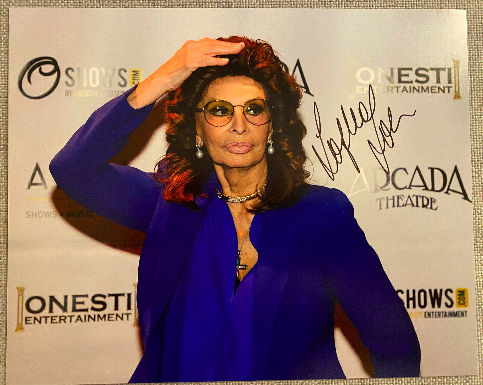 Sophia Loren In Chicago, IL Signed In-Person Color 8x10 Photo Poster painting - RARE, AUTHENTIC