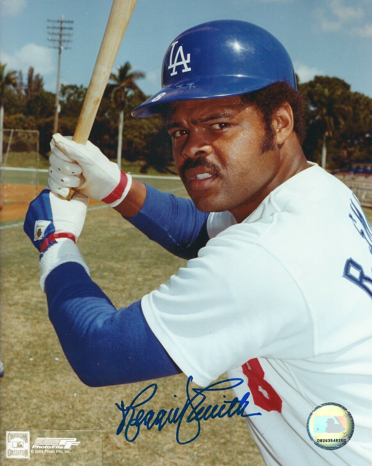 Signed 8x10 REGGIE SMITH Los Angeles Dodgers 8X10 Autographed Photo Poster painting- COA