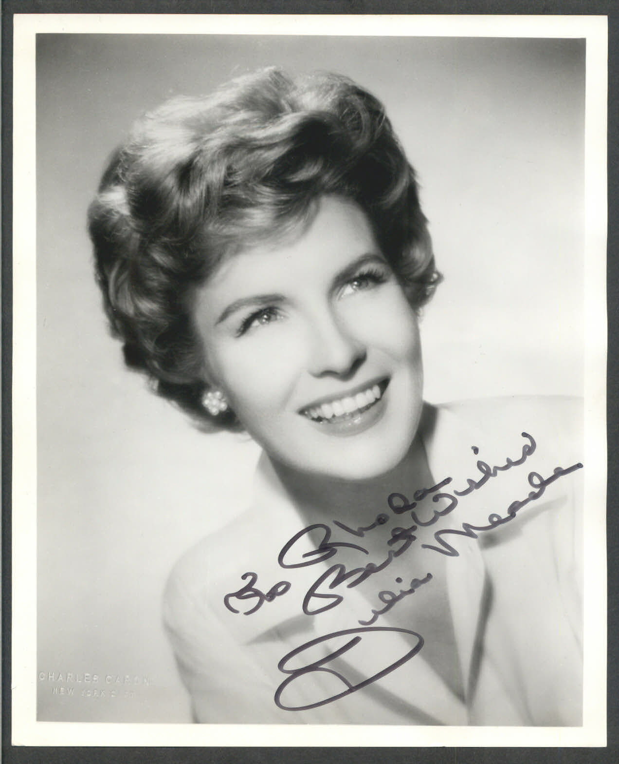 Julia Mead - Signed Vintage Celebrity Autograph Photo Poster painting - Presumed Innocent