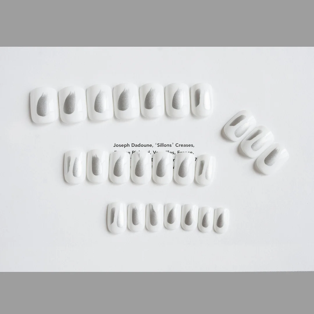 24pcs/Set White Silver Art Graffiti  Fake Nails Full Cover Fake Nails Glue DIY Manicure Nail Art Tools-Nail Inspo