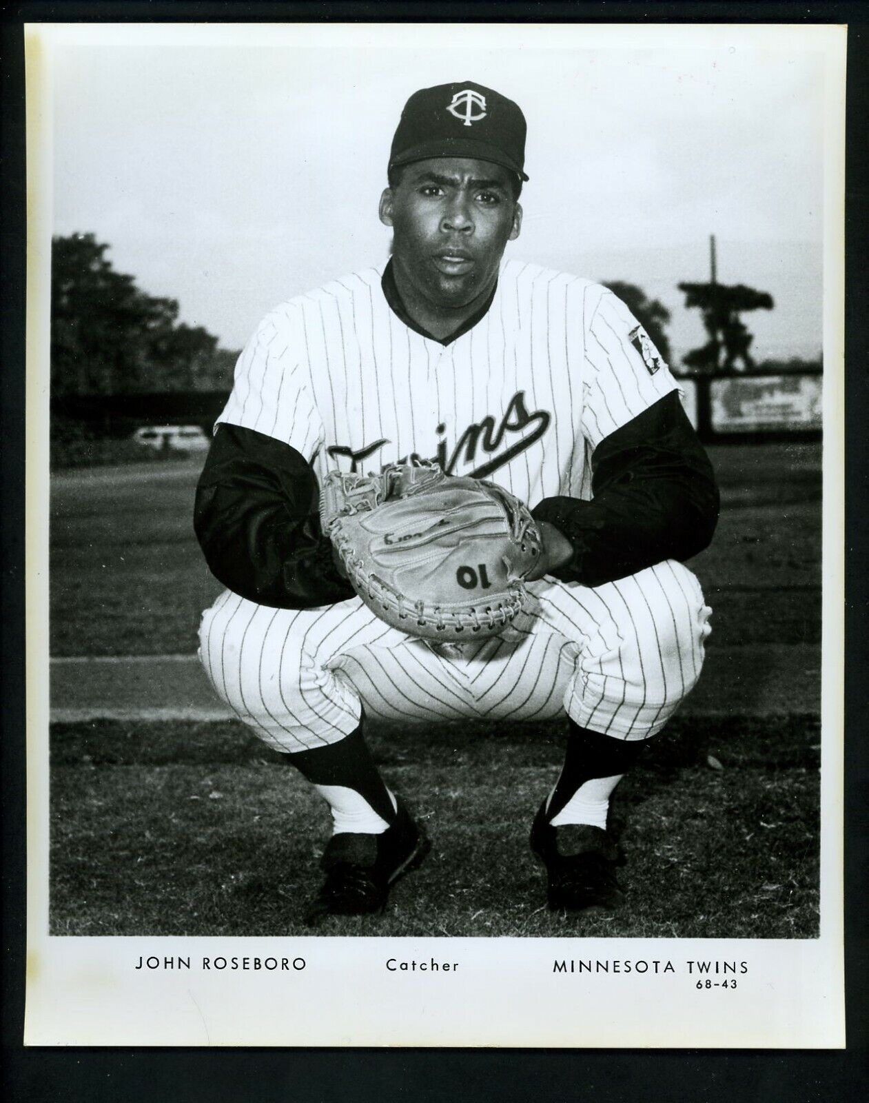 John Roseboro Minnesota Twins 1968 Type 1 Press Photo Poster painting catching pose