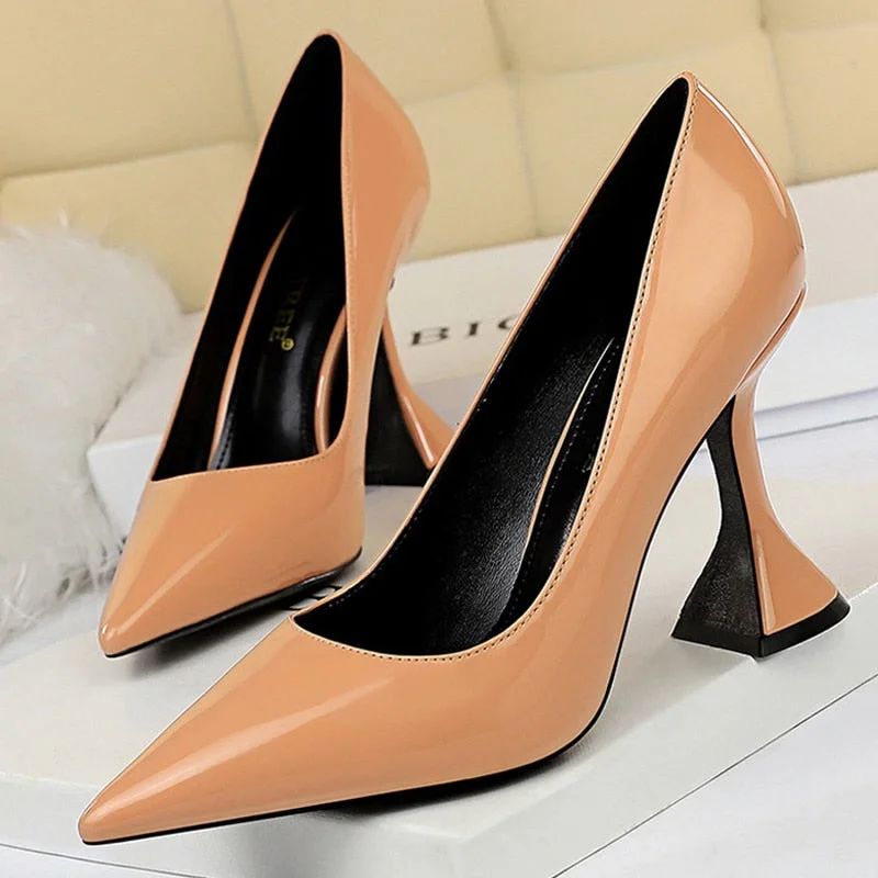 Graduation Gift Shoes 2023 New Woman Pumps Sexy Party Shoes Patent Leather Women Heels Ladies Shoes Pointed Toe Women High Heels 9.5 Cm