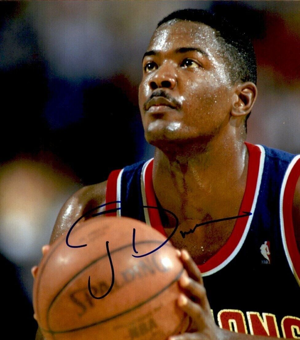 Joe Dumars Autographed Signed 8x10 Photo Poster painting ( HOF Pistons ) REPRINT