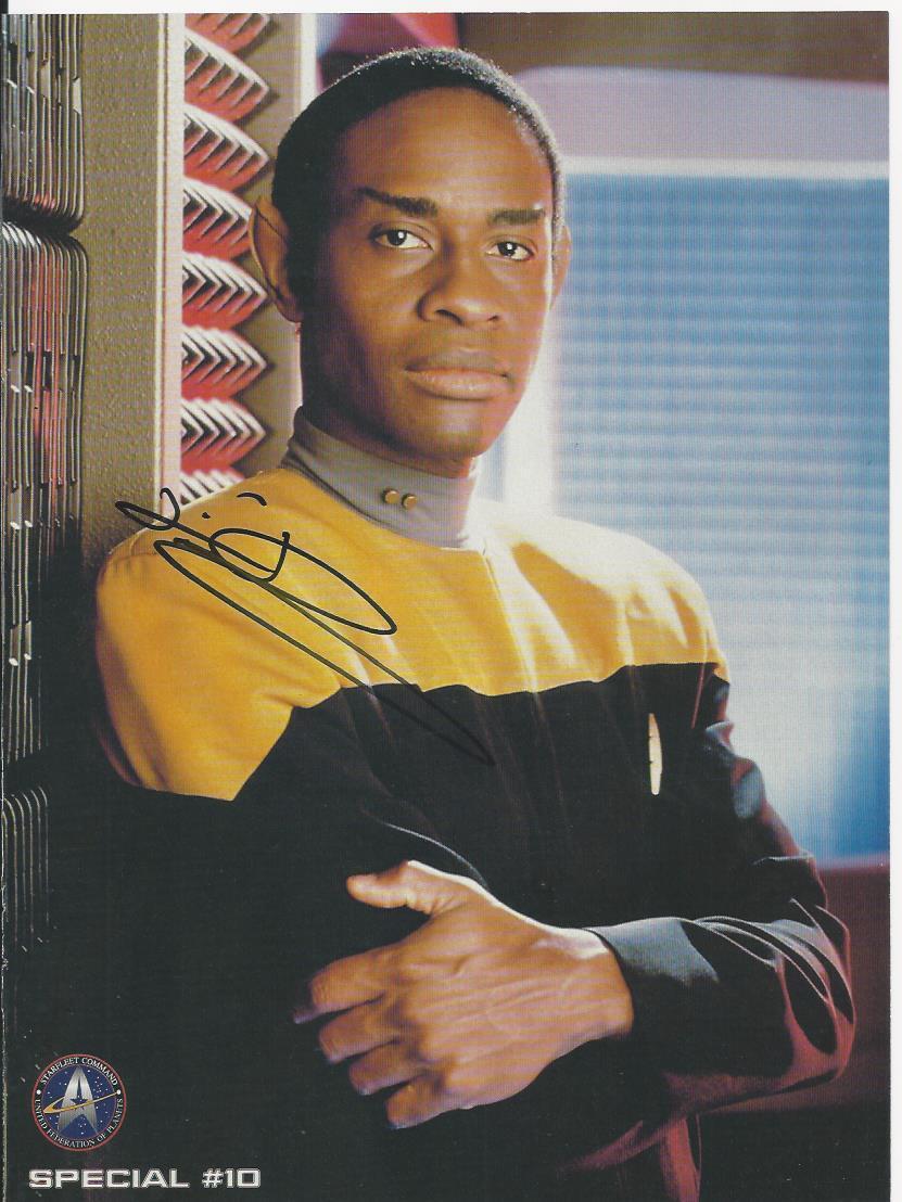 Tim Russ - Star Trek VOY signed Photo Poster painting