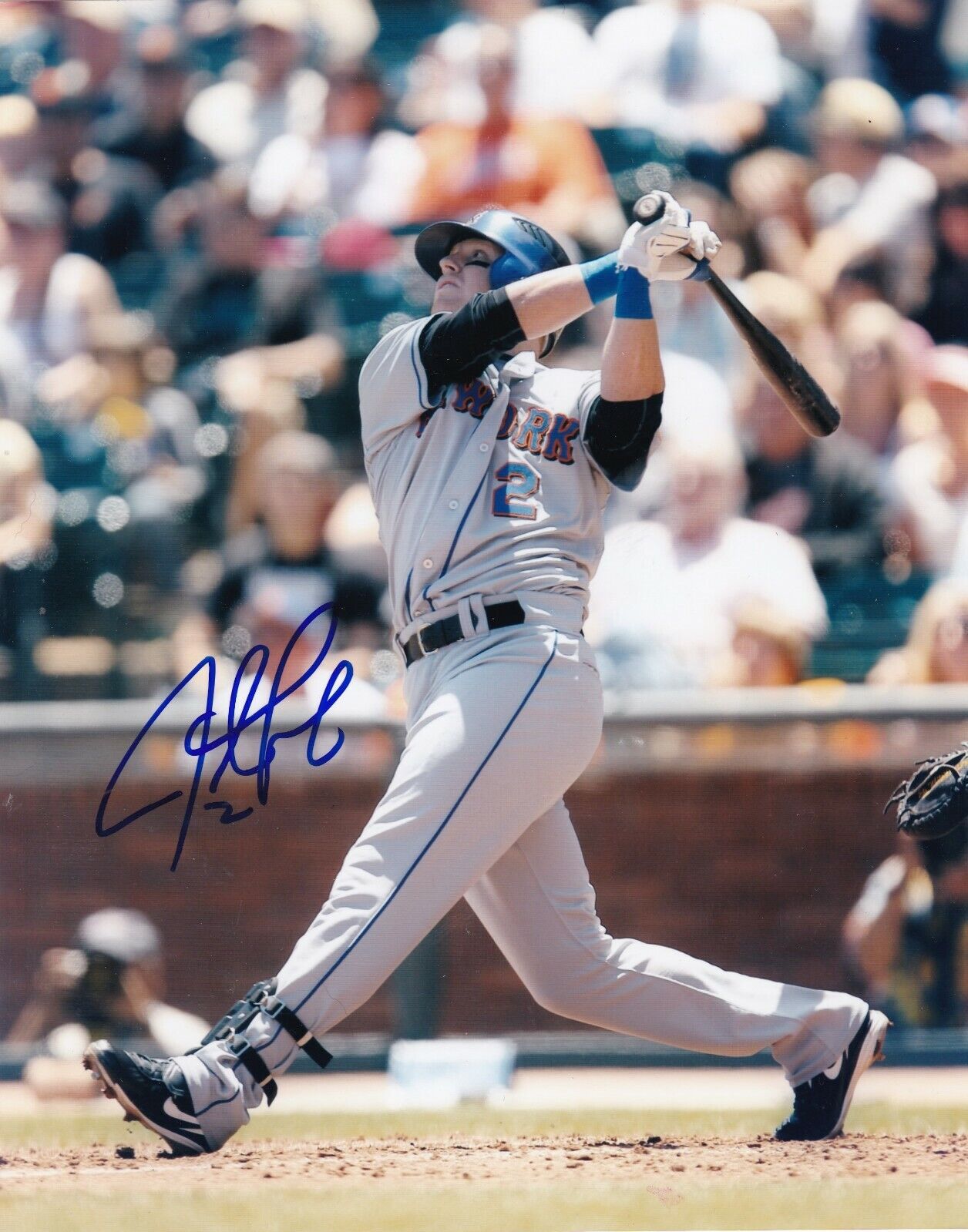 JUSTIN TURNER NEW YORK METS ACTION SIGNED 8x10