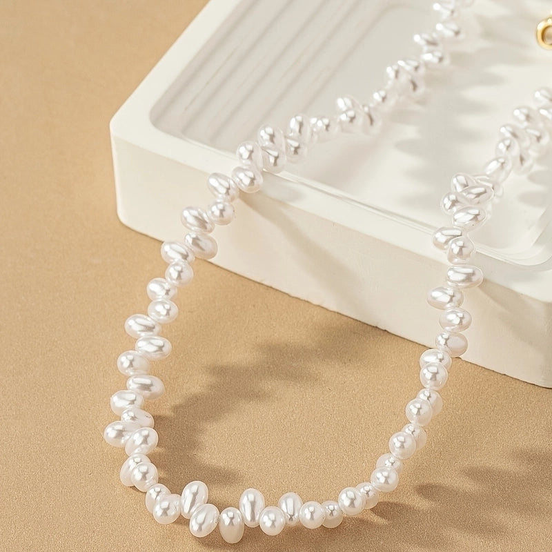 Elegant Pearl Arylic Necklace3