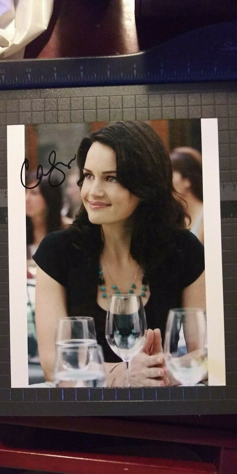 Carla Gugino signed 8x10