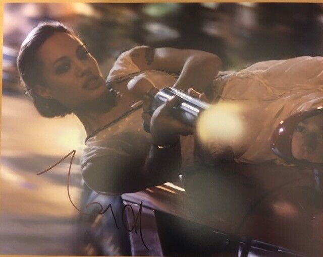 ANGELINA JOLIE SIGNED WANTED LARGE Photo Poster painting UACC REG 242