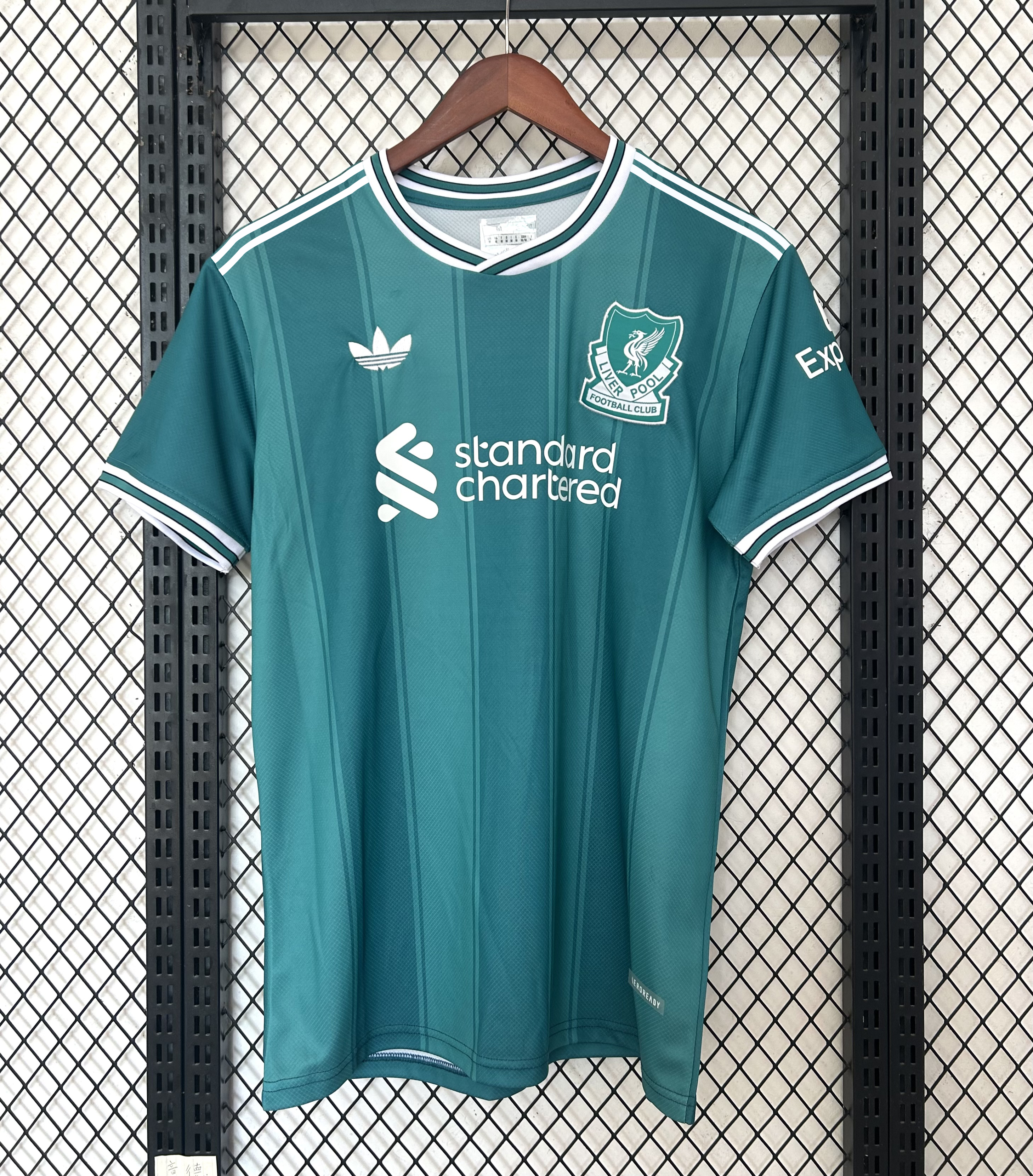 25/26-T-LIV-JS-TH-A01359