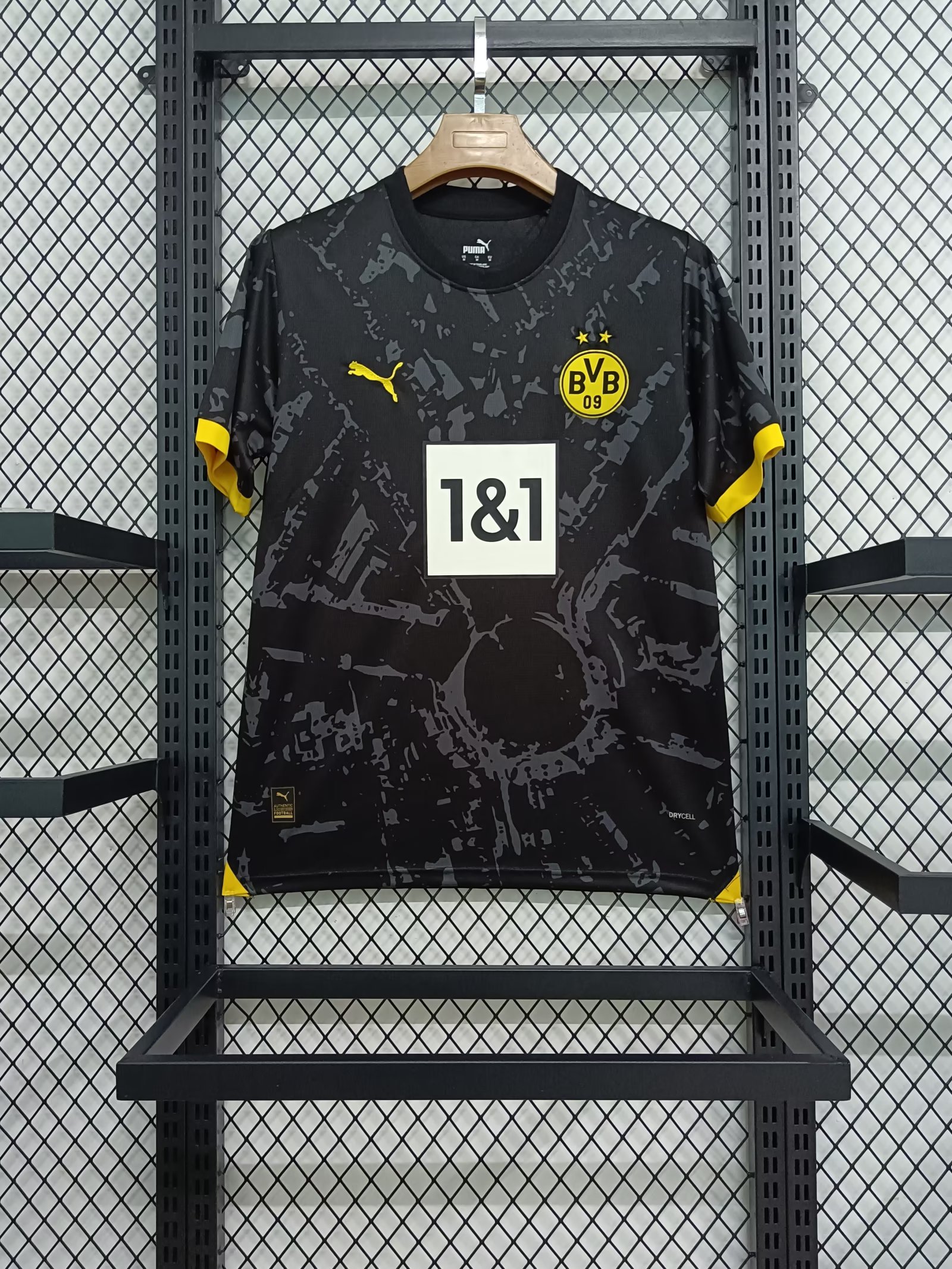 23/24-A-BVB-SS-FANS-A06250