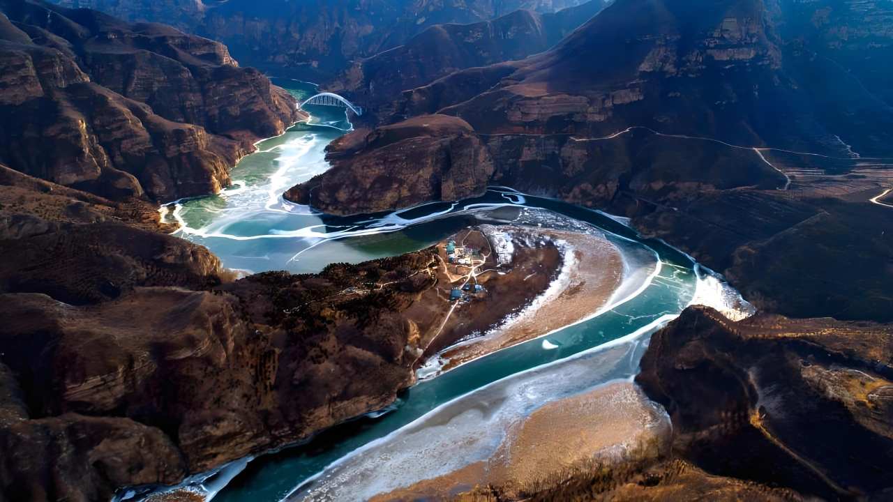 Which Major River is Closest to Beijing?