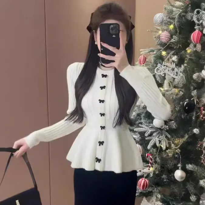 Churchf Churchf Spring And Autumn New Bow Three-Dimensional Decoration Red Knitting Cardigan Design Sense Sweet Season Sweater Female