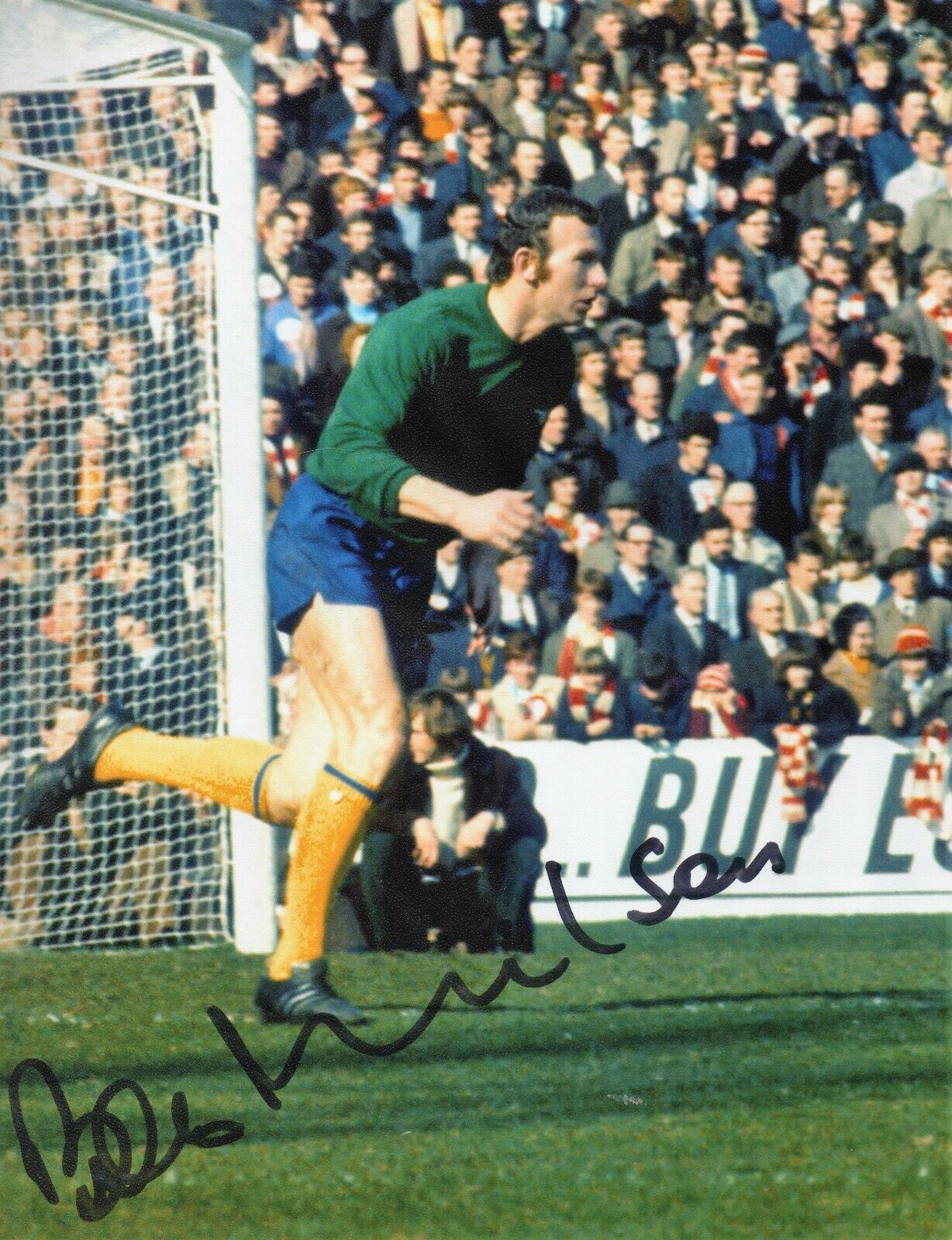 ARSENAL - FOOTBALL - BOB WILSON OBE personally signed picture 8 x 10