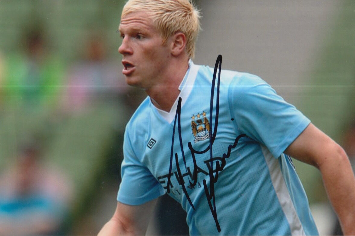 MANCHESTER CITY HAND SIGNED RYAN MCGIVERN 6X4 Photo Poster painting 1.