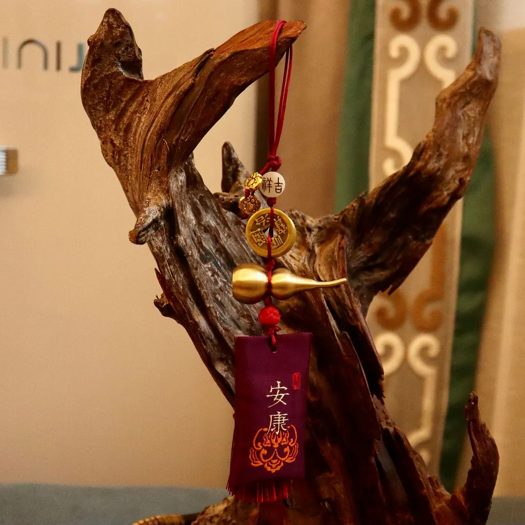 Chinese Silk Embroidery Lucky Bag
