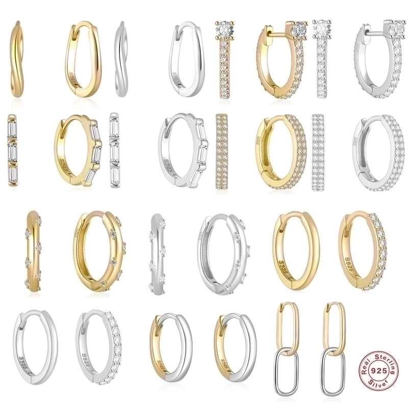 1 Pair Silver Round Earrings