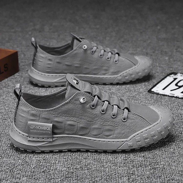 Men's soft sole canvas shoes