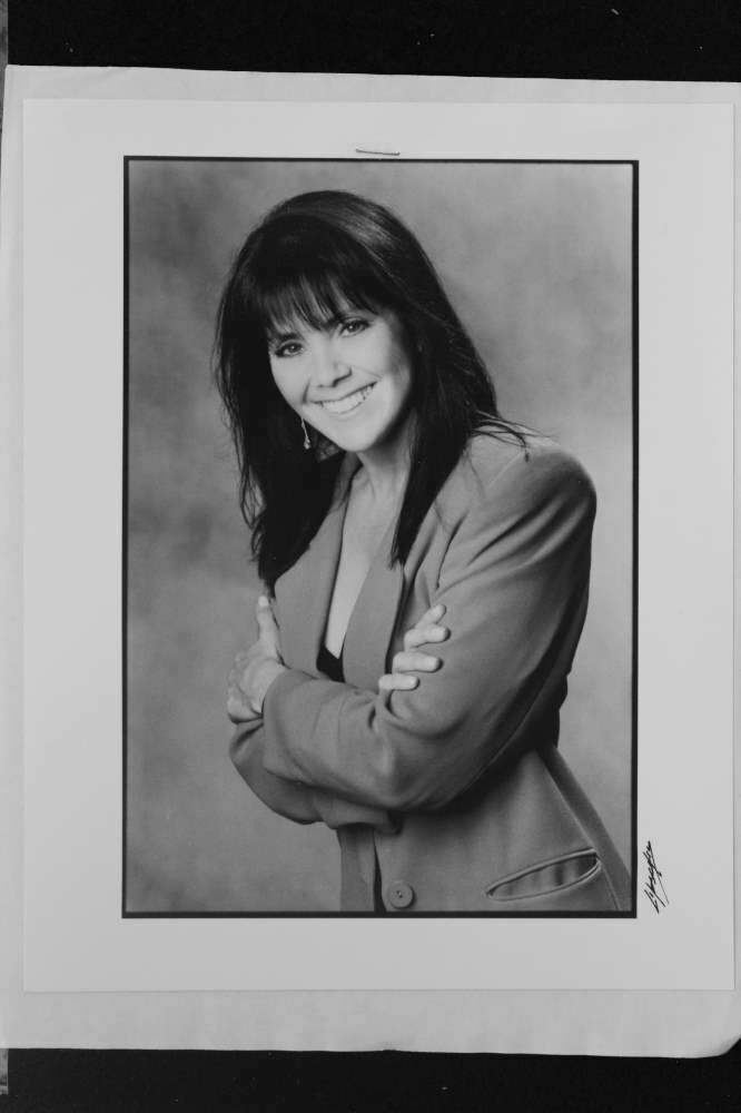 Joyce Dewitt - 8x10 Headshot Photo Poster painting with Resume - Three's Company