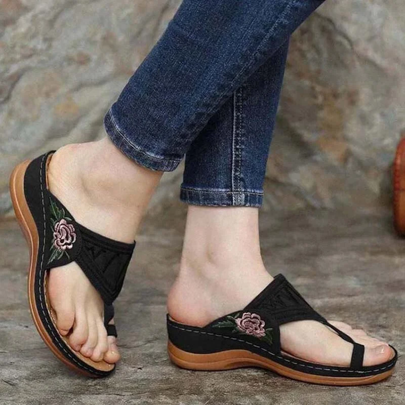 Qengg Women's Sandals 2021 Leather Shoes Women Flat Heel Bohemia Women Sandals Casual Fashion Sandal Female Beach Shoes Woman Big Size