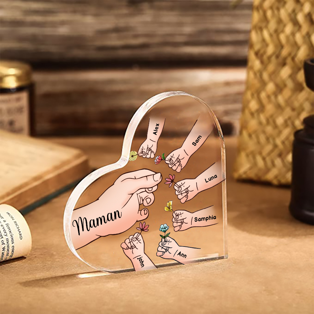 À ma Maman/Mamie - Plaque Acrylique Mains et Enfants en Forme de Cœur 7 Prénoms Personnalisés