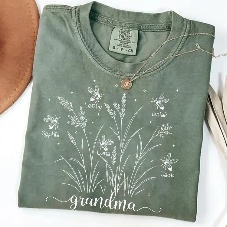 Personalized Grandma Wildflower Bee Shirt with Grandkids&rsquo; Names