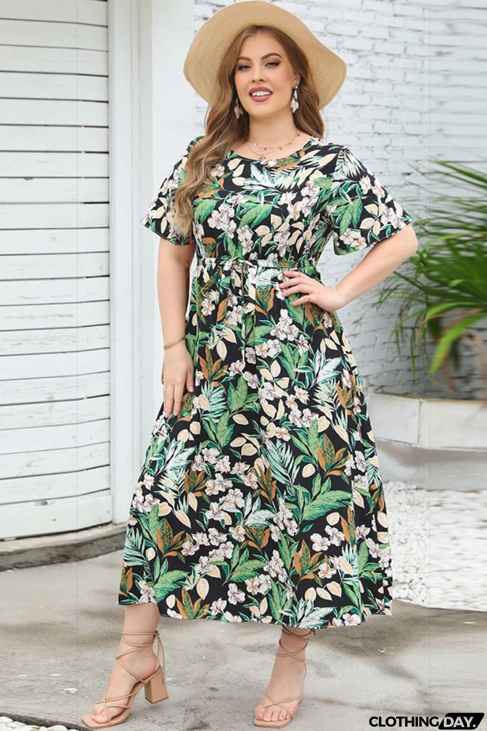 Plus Size Floral Short Sleeve Round Neck Dress