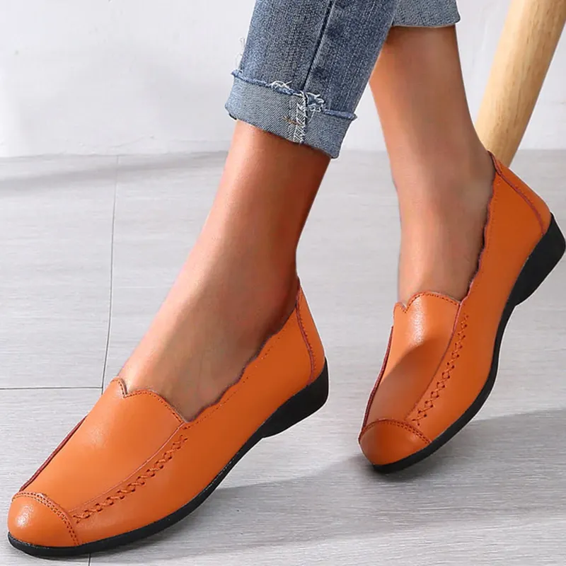 Trendy and comfortable casual shoes