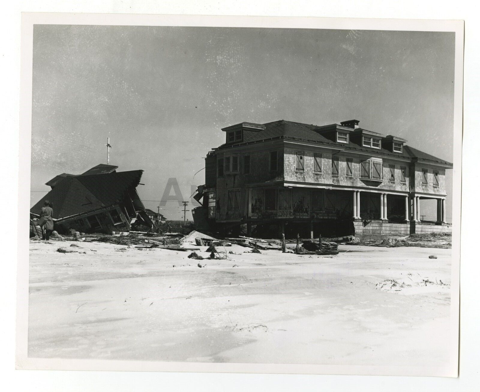 New York History - Vintage 8x10 Publication Photo Poster painting - Hampton Hurricane Damage