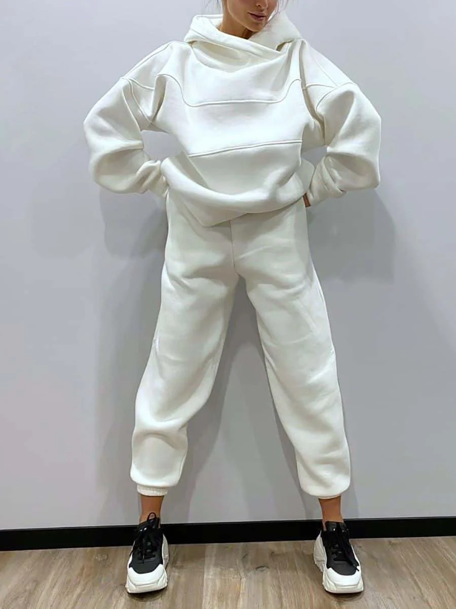 Casual hoodie and sweatpants set