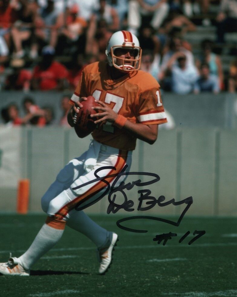 STEVE DEBERG signed autographed NFL TAMPA BAY BUCCANEERS Photo Poster painting