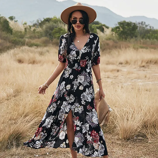 Beach Dresses For Mature Older Women Over 40, 50, 60, 70 - OlderIn Seniors & Elderly Fashion Beach Dresses For Mature Older Women Over 40, 50, 60, 70 - OlderIn Seniors & Elderly Fashion