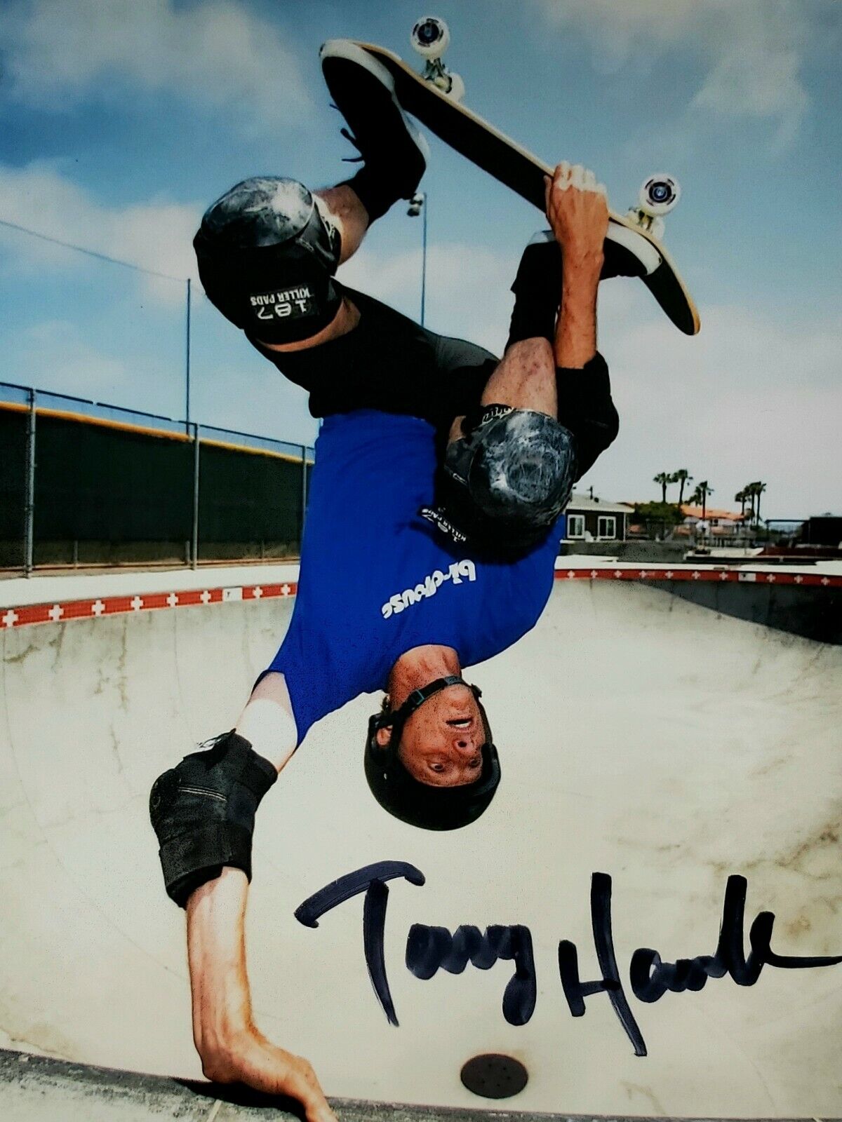 Tony Hawk Hand Signed Autograph Photo Poster painting Skateboarding Legend Birdhouse 900