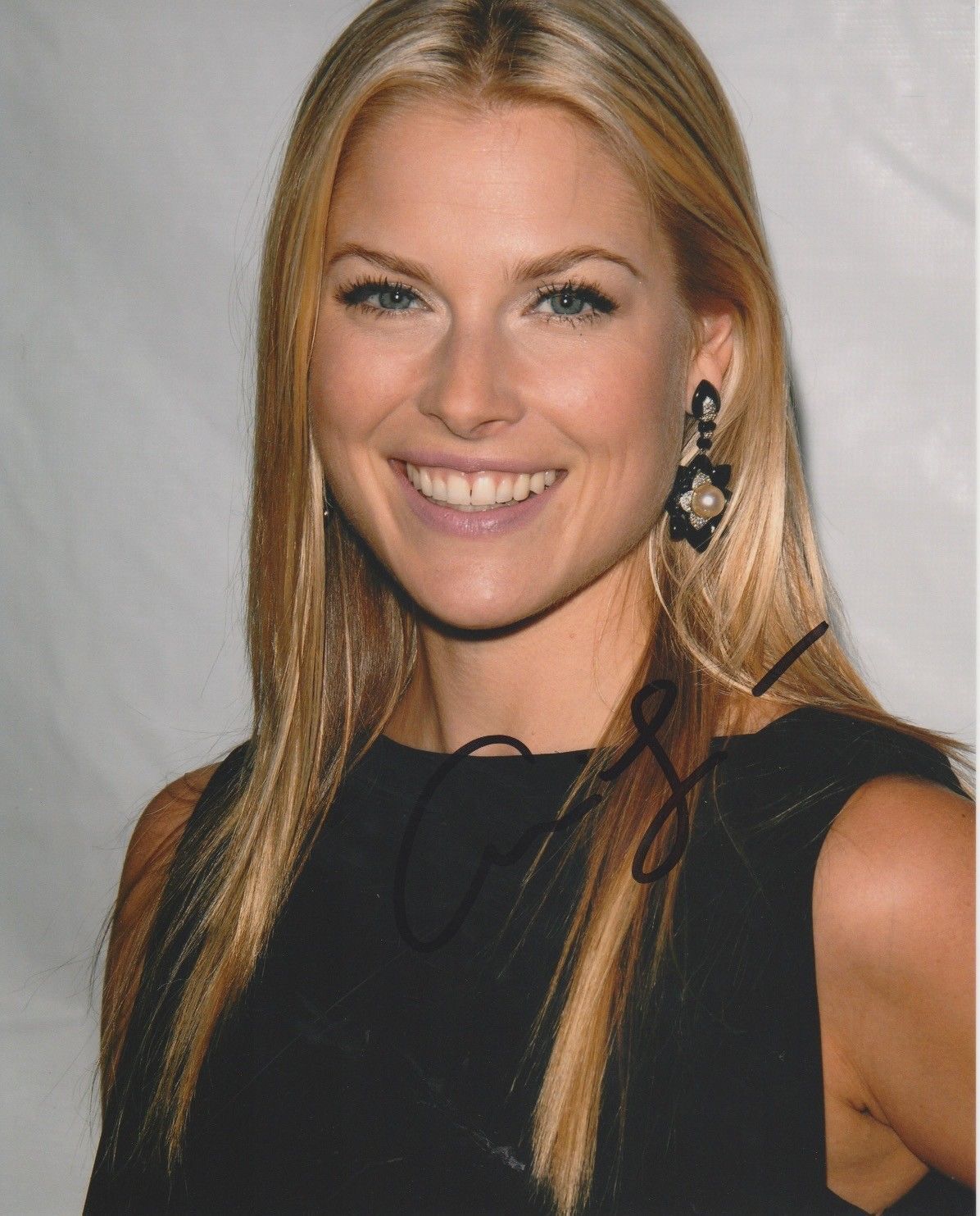 Ali Larter signed autographed 8x10 Photo Poster paintinggraph holo COA