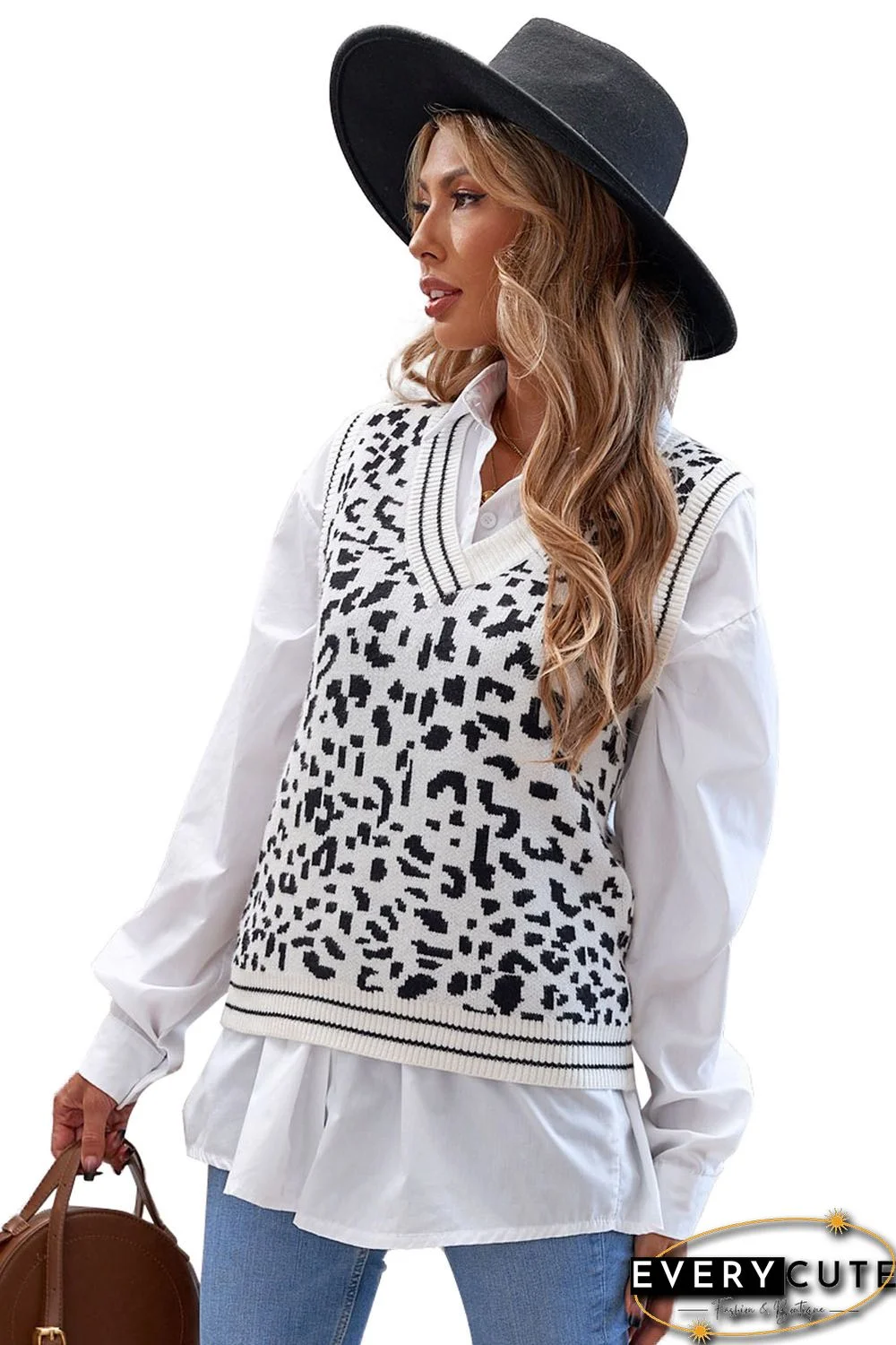 White V Neck Leopard Knitted Vest