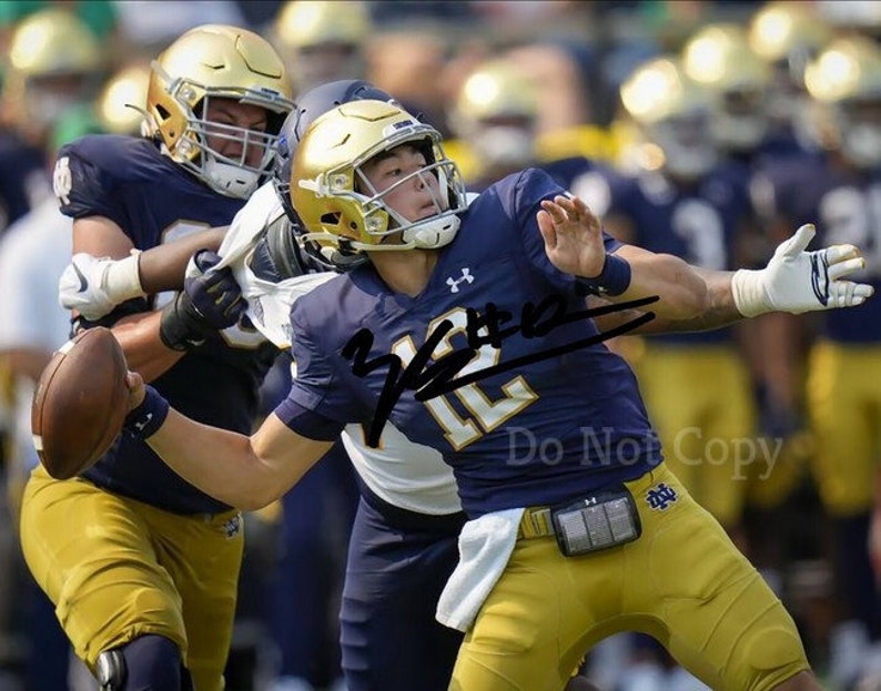 Tyler Buchner Signed Photo Poster painting 8X10 rp Autographed Picture * Notre Dame Fighting Irish