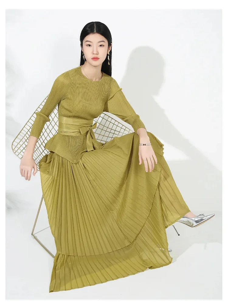 Modern Green O-neck Pleated Lace-up Long Sleeve Top And Pleated Skirt Set