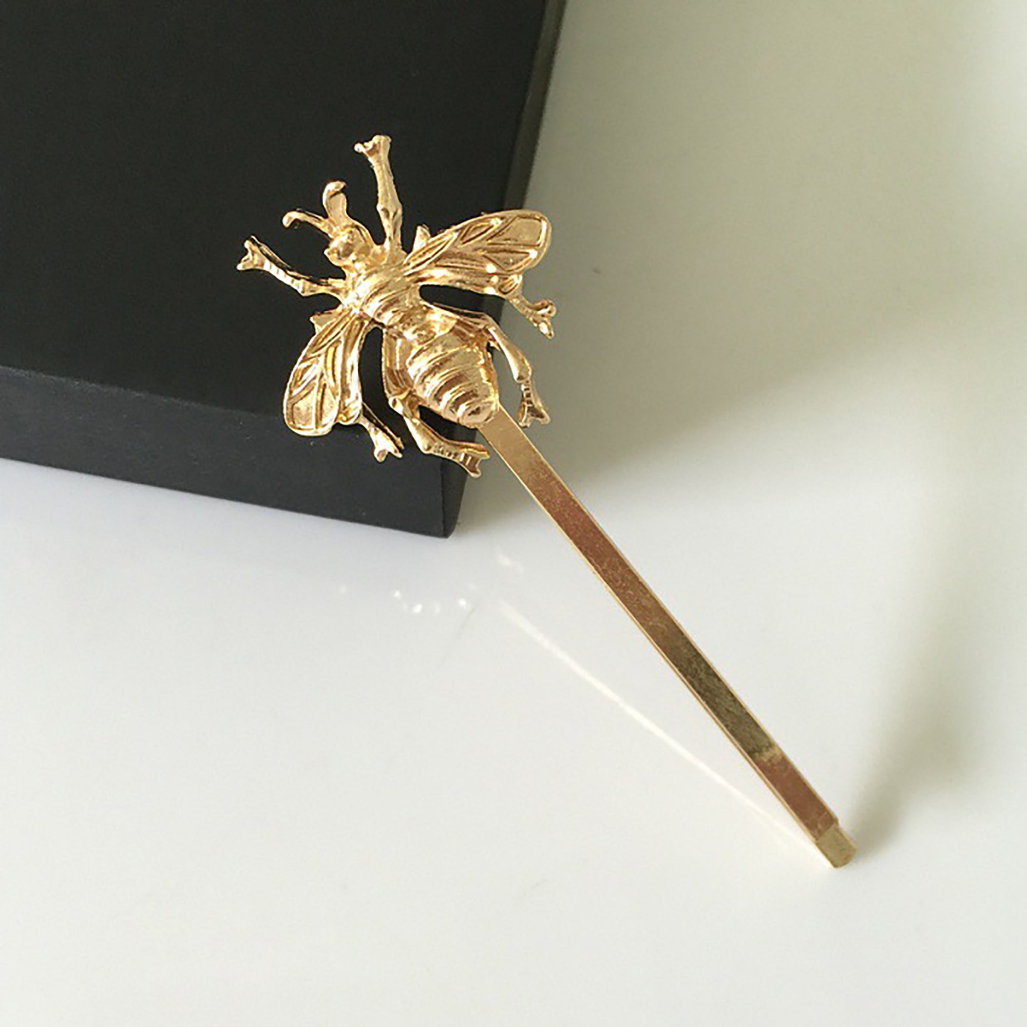 Bee hair clips