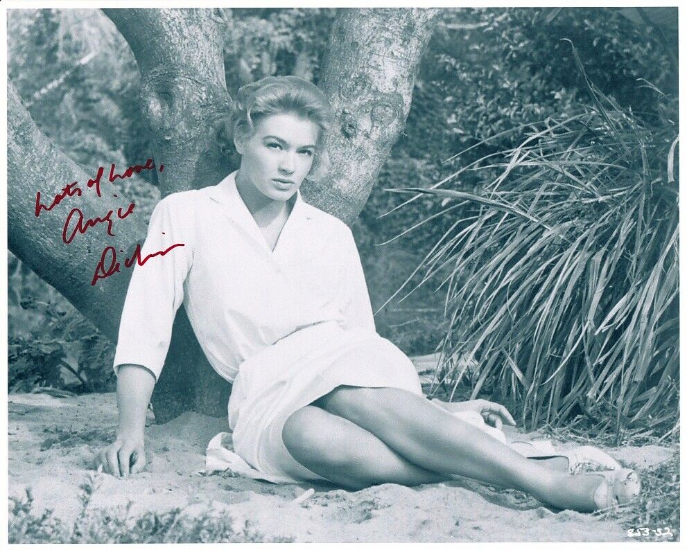 ANGIE DICKINSON hand-signed BEAUTIFUL YOUNG LEGGY OUTDOOR 8x10 authentic w/ COA