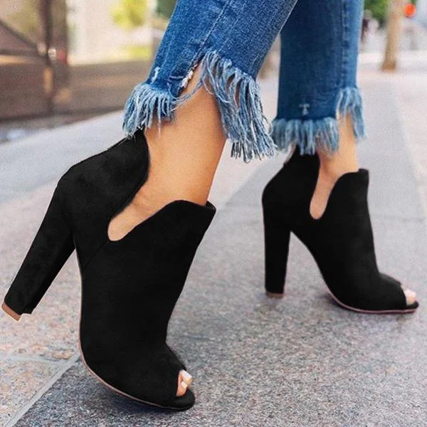 Women Solid Peep Toe Chunky Heeled Boots